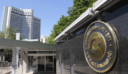 TC Dışişleri'nden KKTC bayrağı açıklaması: "Rum yönetimi ve Yunanistan'ın sorumluluğu var"