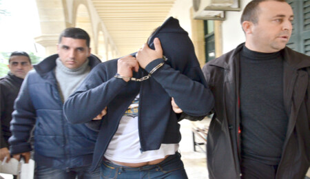 Zorla değil isteyerek!