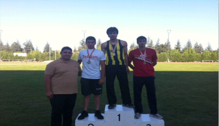 KKTC rekortmeni Mehmet Baykent, Türkiye Gençler Atletizm Şampiyonası'nda ikinci oldu