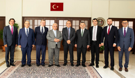 Turkcell ve KKTCELL heyeti TC Lefkoşa Büyükelçisi Başçeri'yi ziyaret etti