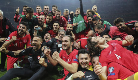 Türkiye A Milli Futbol Takımı, EURO 2020'de!