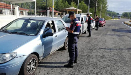 Türkiye'de özel araçlarda sigara içmenin cezası 135 TL: Hangi ülkeler benzer yasağı uyguluyor?