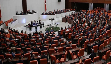 Türkiye'deki seçim sonuçlarına göre hangi parti kaç milletvekili çıkardı? İşte son durum...