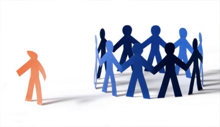 Türkiye'den gelen öğretmenler meslektaşlarınca dışlanıyor: "Siz bizden değilsiniz"