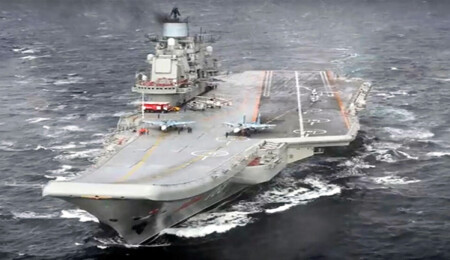 Akdeniz’de kaza yapmıştı: Rusya’nın uçak gemisi halâ kullanılamıyor