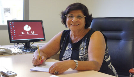 UKÜ Eczacılık öğrencileri Uluslararası alanda da iş bulabilecek