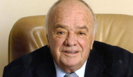 Ünlü iş insanı Şarık Tara hayatını kaybetti