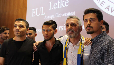 Usta spor adamı/yazar ve yorumcu Abdülkerim Durmaz LAÜde futbolu konuştu