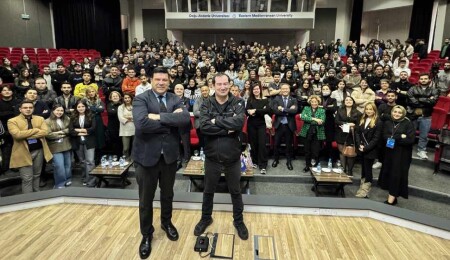 DAÜ, Türkiye’nin ilk Uzay Mühendisi Uzay Mühendisi Turgay Karakaş’ı ağırladı