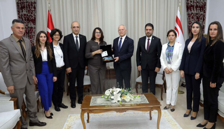 Zorlu Töre, TURSAB sağlık turizmi heyetini kabul etti