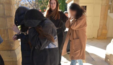 Lefkoşa’da birçok mağazadan hırsızlık yaptığı iddiasıyla tutuklanan zanlılara ek tutukluluk!