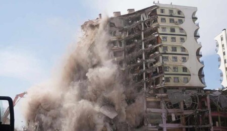 Büyük felaketin ikinci yılı