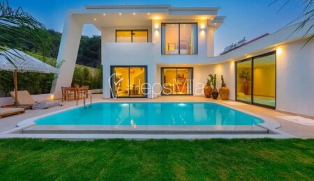 Hepsivilla.com, tatil yaparken korunaklı ve özel havuzlu İslami villalarıyla muhafazakar ailelerin ilk tercihi