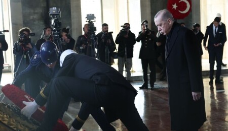 Atatürk için Anıtkabir'de tören düzenlendi