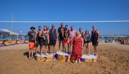 Amatör Plaj Voleybol Turnuvası şampiyonu “Oynadıkça Yanıyoruz” oldu