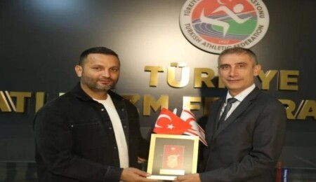 Ferhat Sakallı, Türkiye Atletizm Federasyonu Başkanı Ahmet Karadağ'ı ziyaret etti