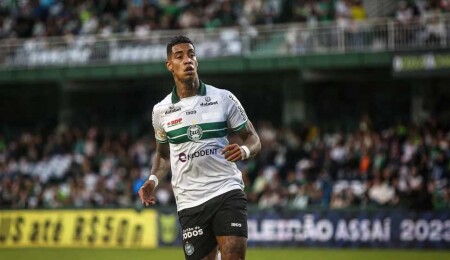 Maç çetesine karıştığından şüphelenilen futbolcu Alef Manga, Baf kulübüne transfer oldu