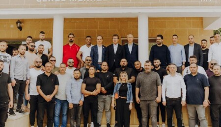 Ali Başman gençlerle bir araya geldi: Ülkenin istikrarı için adayım