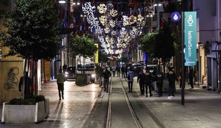 İstanbul Valiliğinden terör saldırısı sonrası İstiklal Caddesi için 'genel emir'
