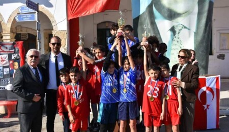 Çamlıbel Aysun İlkokulu Dr. Fazıl Küçük Anı Koşusu düzenledi