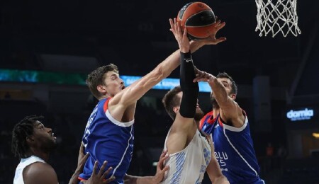 Anadolu Efes, Onvo Büyükçekmece Basketbol'u 89-78 mağlup etti