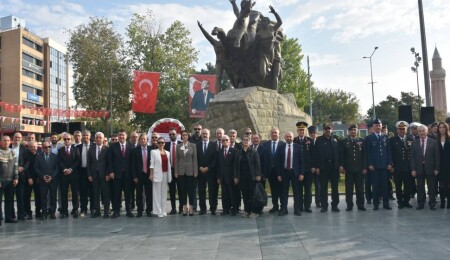 KKTC'nin 41. yılı Antalya'da kutlandı