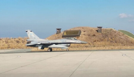 Amerikalı yetkililer Baf’taki hava üssünün genişletilip, iyileştirilmesi için incelemelerde bulunuyor