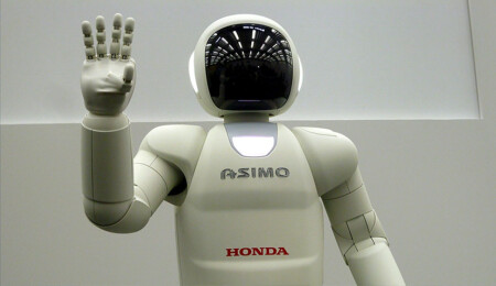 İnsansı robot Asimo son gösterisini yaptı