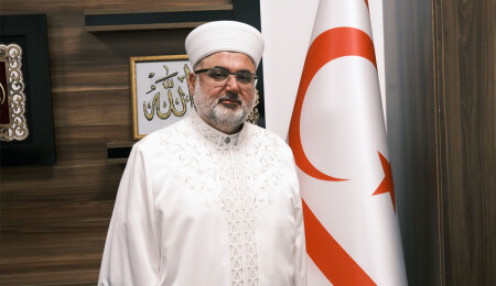 Din İşleri Başkanı Ahmet Ünsal, Miraç Kandili'ni tebrik etti