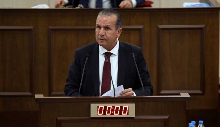 Fikri Ataoğlu, 1 Ocak 2025 itibarıyla poşetlerin tamamen ortadan kalkacağını açıkladı