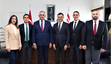 Nazım Çavuşoğlu, Kuzey Kıbrıs Turkcell heyetini kabul etti