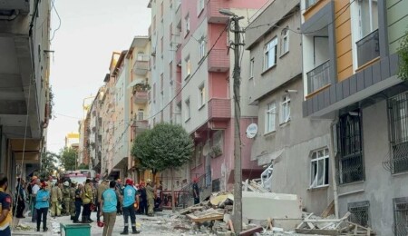 İstanbul'da bina çöktü: Ölen, yaralanan ya da enkaz altında kalan yok