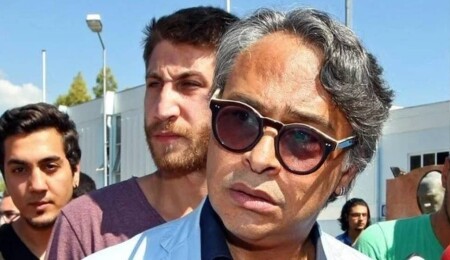 Ünlü modacı Barbaros Şansal, gözaltına alındığını duyurdu