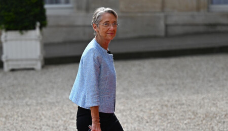 Fransa Başbakanı Borne, olaylı protestolar nedeniyle Paris'teki kriz merkezine geçti