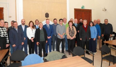 Bazı Kıbrıslı Türk ve Kıbrıslı Rum siyasi partiler, Ledra Palace'ta görüştü