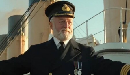 "Yüzüklerin Efendisi" ve "Titanik" filmlerinin İngiliz aktörü Bernard Hill öldü