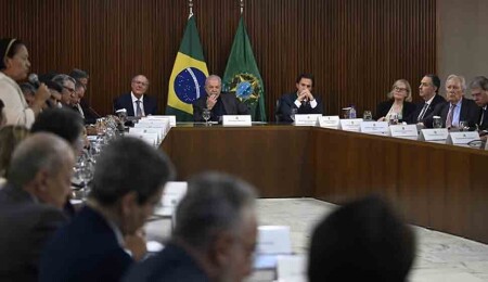 Göstericilerin Kongre'yi bastığı Brezilya'da liderler ortak bildiriyle demokrasi vurgusu yaptı