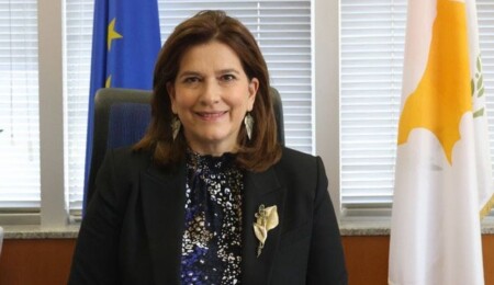 Güney Kıbrıs'ın standındaki kitabın tartışmaları devam ediyor: Müsteşarın istifası istendi