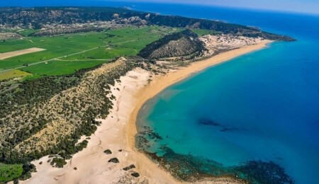 Dipkarpaz'dan, yasadışı şekilde ülkeye girmeye çalışan 21 kişi tutuklandı!