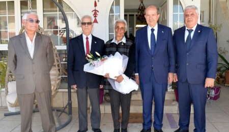 Cumhurbaşkanı Tatar, 8 Mart Dünya Emekçi Kadınlar Günü'nde Ayten Berkalp’i ziyaret etti