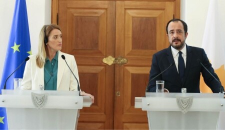 Hristodulidis, AP Başkanı Metsola ile görüştü: Avrupa, BM çerçevesini desteklemeye devam edecek