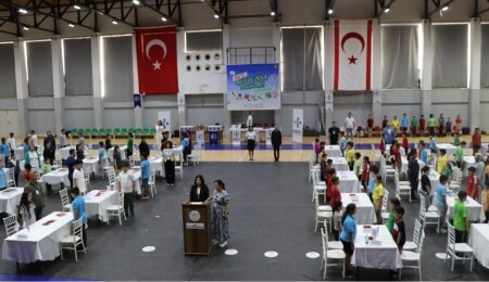 2. Akıl ve Zeka Oyunları Turnuvası Finali Lefkoşa Atatürk Spor Salonu’nda yapıldı