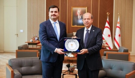 Cumhurbaşkanı Tatar, AK Parti Genel Sekreteri ve İzmir Milletvekili Eyüp Kadir İnan'ı kabul etti