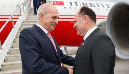 Ziya Öztürkler, Numan Kurtulmuş ve beraberindeki milletvekillerini havaalanında karşıladı