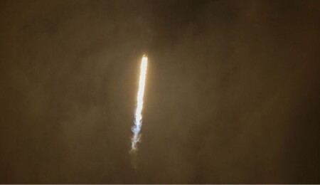 Yemen'den, Donald Trump Riyad'da konuştuğu sırada İsrail'e balistik füze saldırısı düzenlendi