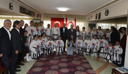 Cumhurbaşkanı Tatar, Karakuşak Diploma törenine katıldı: Spor, kardeşlik ve disiplin demektir