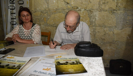 Sıla 4’ün, "Bir Damla Akdeniz – Notalar" kitabı tanıtıldı