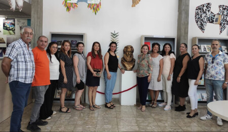 Şair, yazar Gökçeoğlu’nun büstü Atatürk Kültür Merkezi Milli Kütüphane’nin girişine yerleştirildi