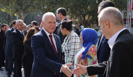 Zorlu Töre, Denizli Valiliği’ni ziyaret etti