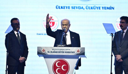 MHP 14. Olağan Büyük Kurultayı'nda Bahçeli, genel başkanlığa yeniden seçildi